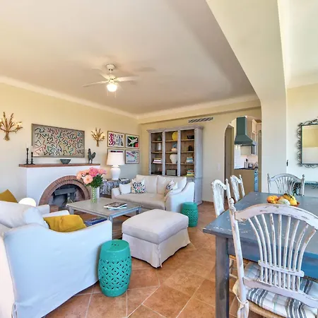 Villa Francesca Beautiful With Sea View And Swimming Pool!